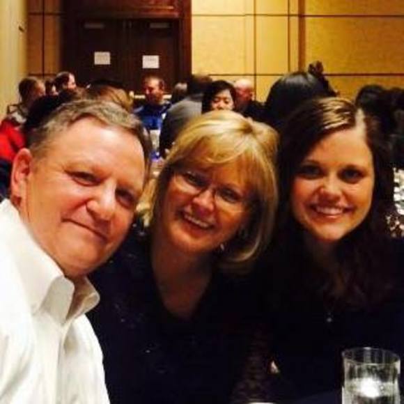 Meet your Posher, Cyndi - Picture 1 of 1